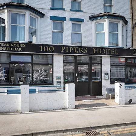 100 Pipers Hotel-2