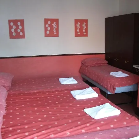 Trentham Guest House-3