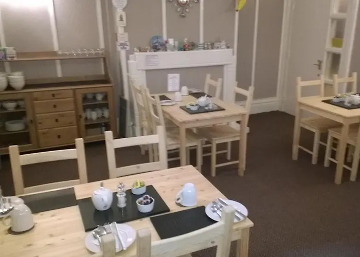 Waves Bed & Breakfast Blackpool