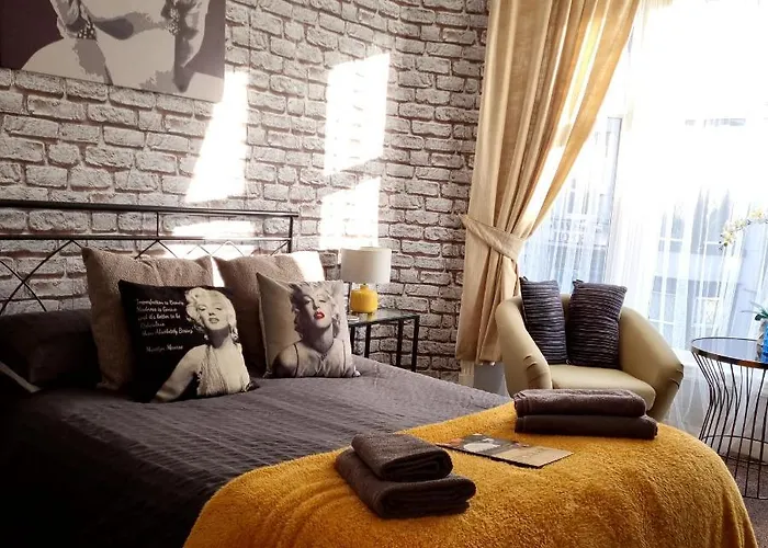 Blackpool HotelsLynbar