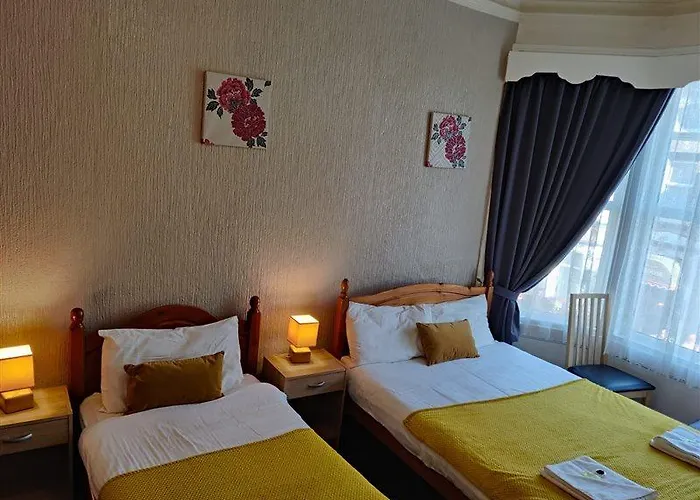 Chesterton Hotel, Blackpool South Shore