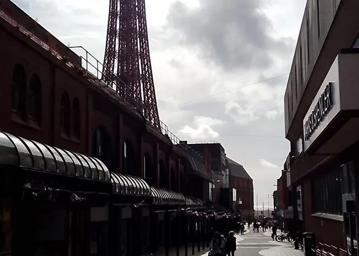 Cardoh Lodge Blackpool