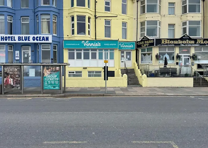 Blackpool HotelsVinnie'S Family