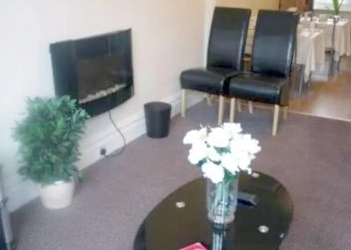 Hazelgrove Guest House Blackpool