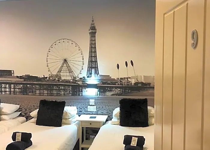 Happy Return Hotel Blackpool